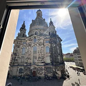 Apartment Familienapartment Muenzgasse Mit Blick Zur Frauenkirche