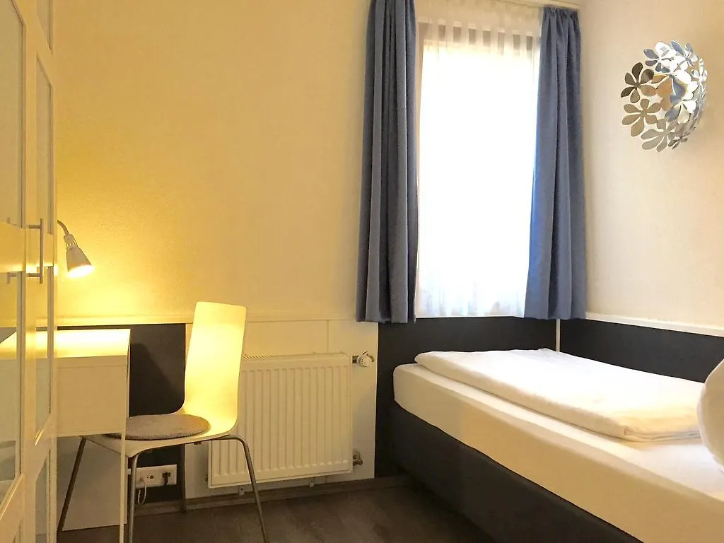 Hotel Waldhorn Штутгарт 2*,  Германия